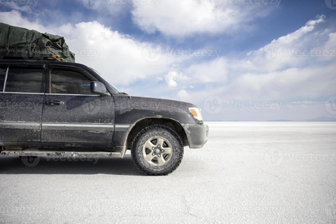 Uyuni: 2-Daagse Salar de Uyuni en Treinkerkhof Tour