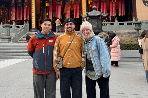 Shanghai: Jade Buddha Temple and Local Food Tour
