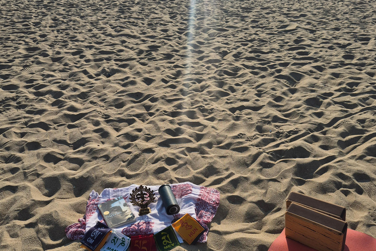 Busan: Gwangalli Beach Morning Wellness Yoga Experience