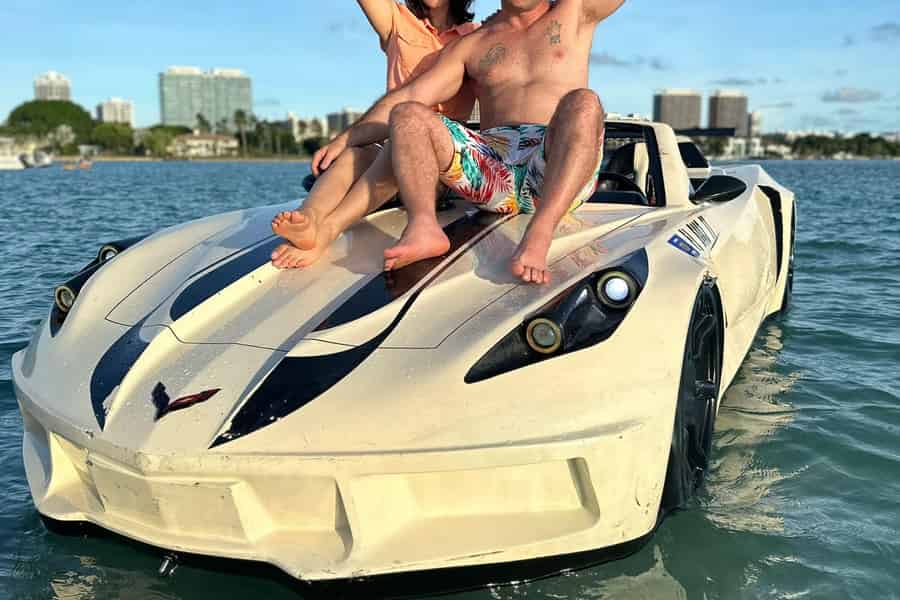 Miami Beach: 1 Stunde Jetcar-Miete & 30 Minuten Celeb Bootstour. Foto: GetYourGuide