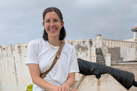 Cape Coast: Evening Castle Tour, Township Walk & Night Bites