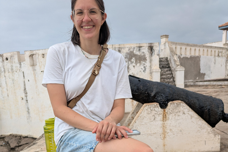Cape Coast: Evening Castle Tour, Township Walk & Night Bites