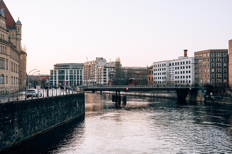Berlin boat Tour: Spree River Cruise with Views of Landmarks Berlin boat Tours Spree River Cruise with Views of Landmarks
