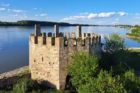 Donauburgen und römischer Archäologiepark