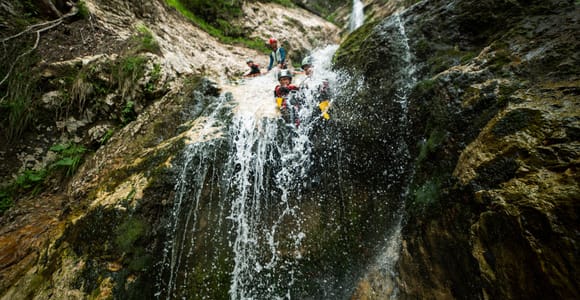 Cuc-Canyoning-Abenteuer mit Fotos & Videos