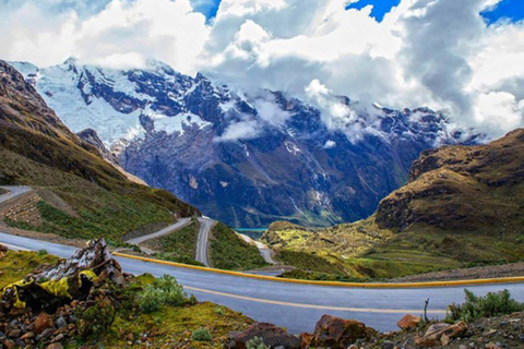 Från Ancash: Utflykt till Chavin de Huantar + entréavgift