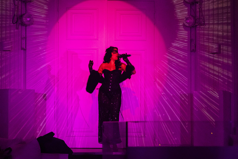 Amsterdam: Midnight Masquerade Dinner Show