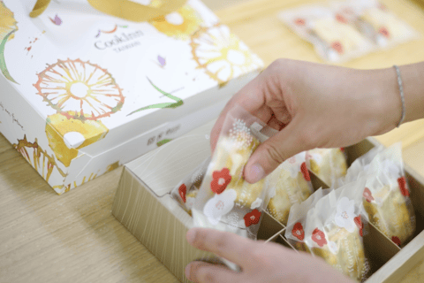 Taipei: Pineapple Cakes DIY Experience
