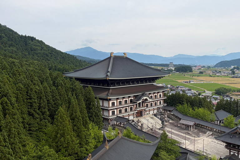 From Kanazawa: Eiheiji, Dinosaur Museum & Great Buddha
