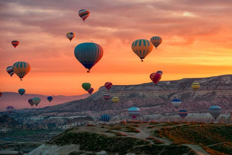 Cappadocia: Balloon Flight Göreme, Soğanlı & Ihlara Valley Cappadocia: Hot Air Balloon Flight Ihlara Valley