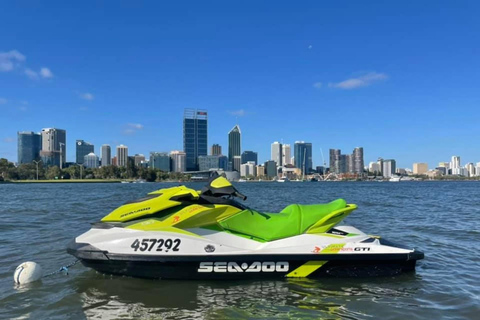 Perth: tour guiado de jet ski com sessão de estilo livrePerth: Excursão guiada de jet ski com sessão de freestyle