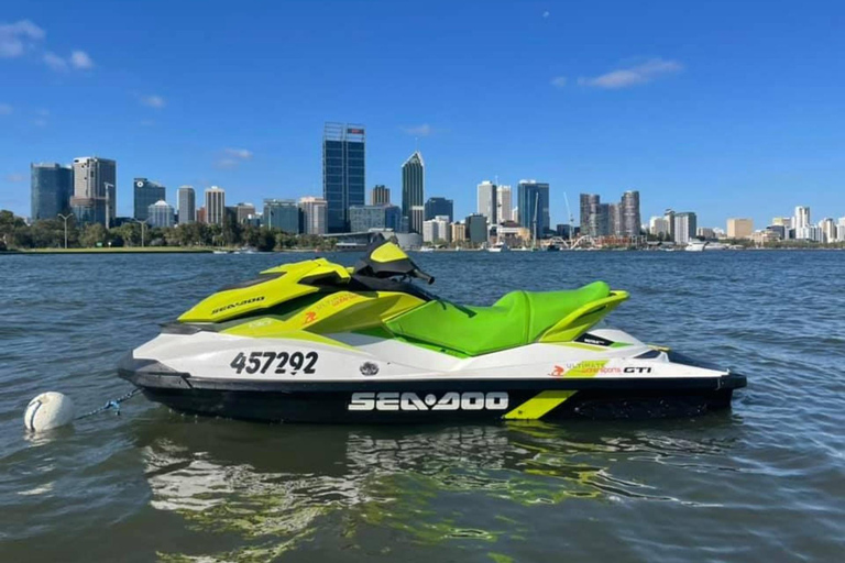 Perth: tour guiado de jet ski com sessão de estilo livrePerth: Excursão guiada de jet ski com sessão de freestyle