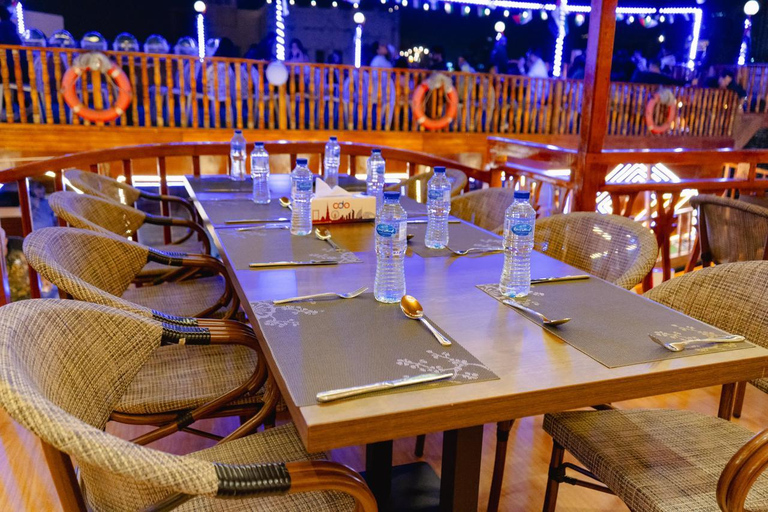 Dubaj: Luksusowy rejs z muzyką na żywo