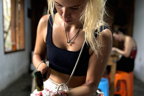 Yogyakarta: Silver Jewelry Making Class in Kotagede Daytime: Silver Jewelry Making Class