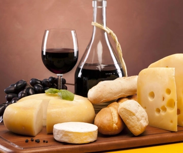 Dijon: Tasting experience - Burgundy wines, cheeses and treasures