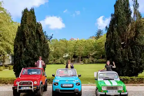 Sintra: Private Half-Day Classic Car or Electric Jeep Tour
