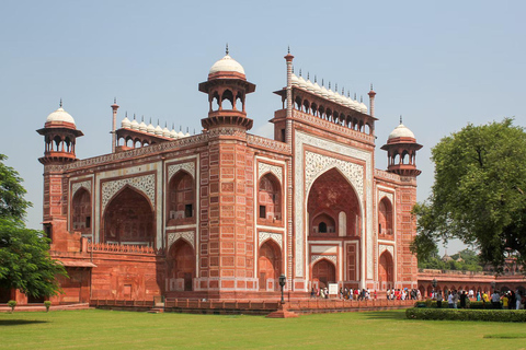 Desde Delhi: Visita privada al Taj Mahal con guía femeninaVisita al Taj Mahal con guía femenina