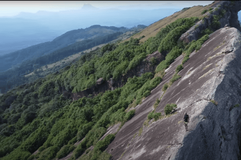 Kandy: Hanthana Lizard’s Back Hike
