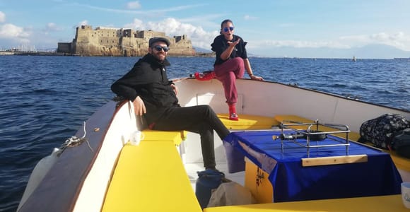2 hours Castel dell&#39;Ovo Tour by boat with aperitif
