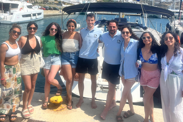 Mykonos: crociera a Delos e Rhenia con nuotata e pasto greco