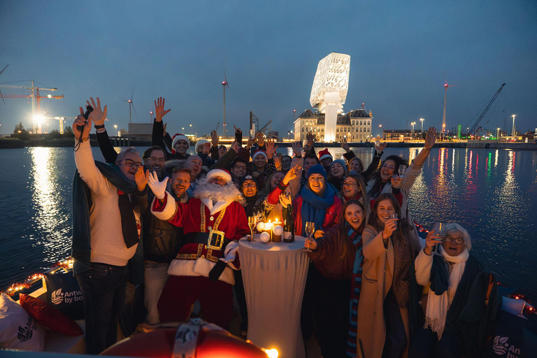 Antwerp: Private Harbor Cruise with Aperitif near the MAS XL Antwerp: Private Harbor Cruise with Aperitif near the MAS
