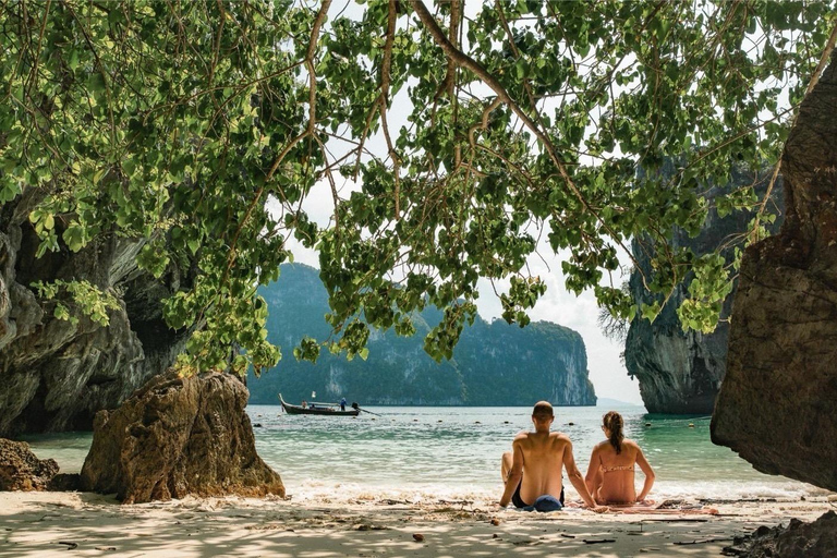 Krabi: Hong Islands Sunset Tour by Longtail Boat with BBQ