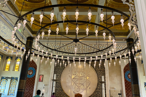 Doha: Wycieczka po mieście z przewodnikiem i rejs łodzią Dhow Wycieczka prywatna