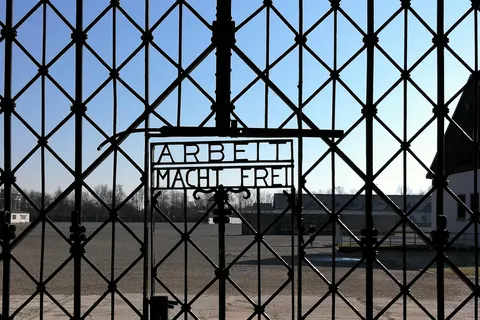 Da Monaco di Baviera: Tour privato del campo di concentramento di Dachau in treno