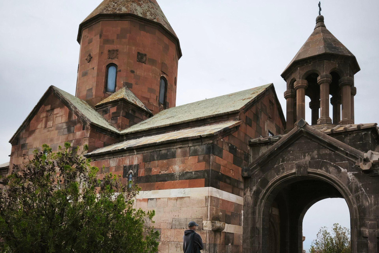 Tbilisi: Private Ride to Yerevan with Wine Tasting