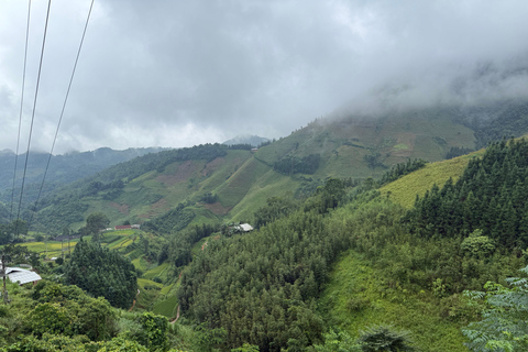 从河内出发：3日游览高平的亮点。从河内出发：3天高平精华游。