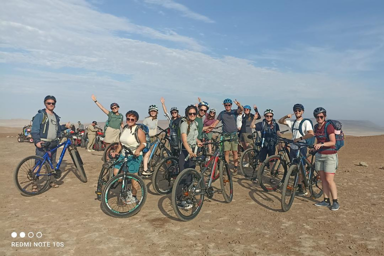 CYCLING IN PARACAS