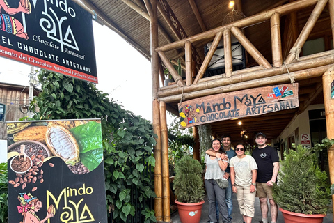 Quito: Mindo Cloud Forest, Cable Car & Chocolate Tour