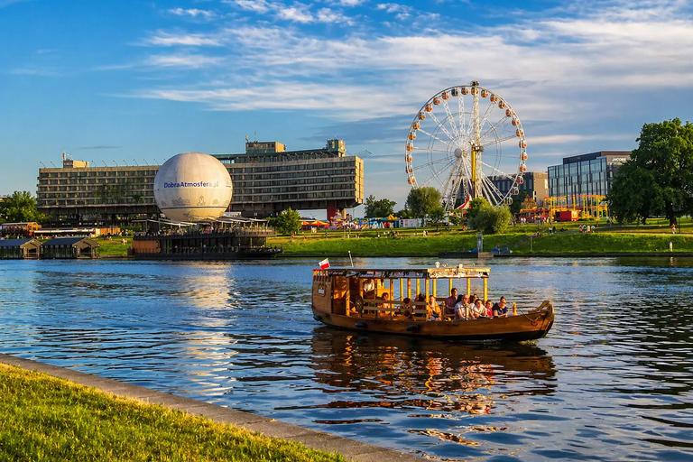 Krakow: Vistula River Sightseeing Cruise with Audio Guide