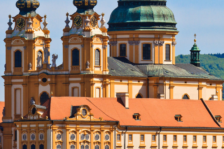 2 Castles and Melk Abbey: Private Guided tour from Vienna