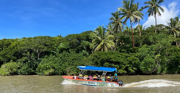 Sigatoka: River Cruise and Salad Bowl Valley Tour