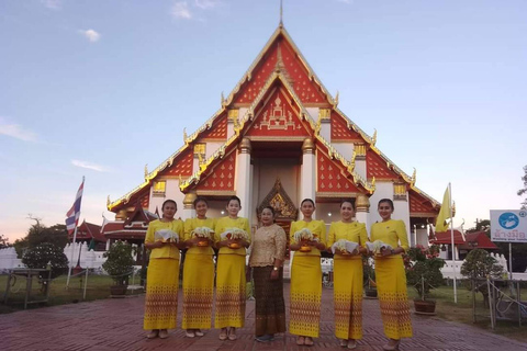 Ayutthaya: Colorful of Ayutthaya bicycle tour