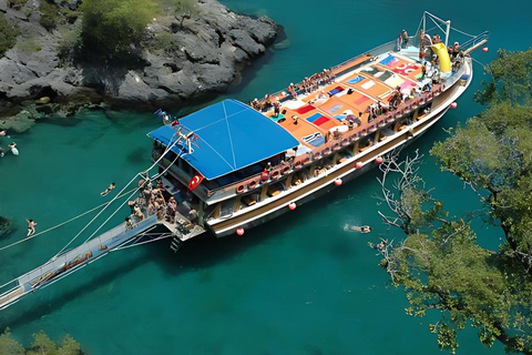 Fethiye: Blue Bays Boat Tour with Lunch and Swimming