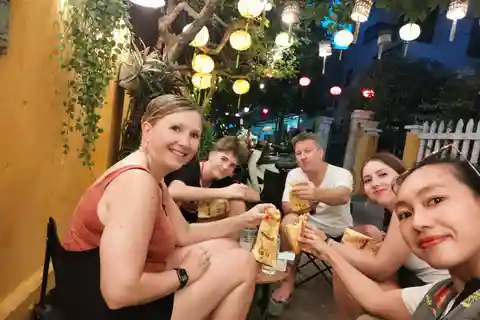 Tour gastronómico en Vespa por Hoi An: Prueba los auténticos sabores vietnamitas