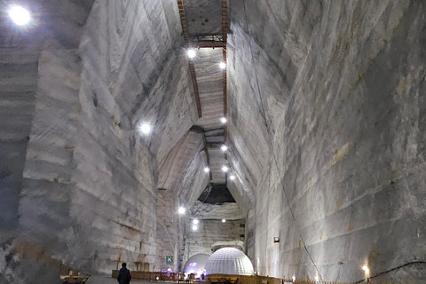 Bucharest: Slănic Prahova Salt Mine & Dracula's Grave tour