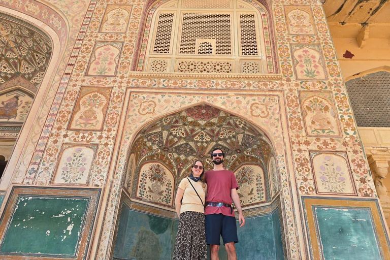 Jaipur: Small Group Tour with Transfers and Guide