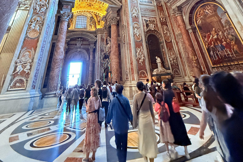 Vatican : visite de la Porte Sainte, de la basilique Saint-Pierre et des tombes papalesTour de France