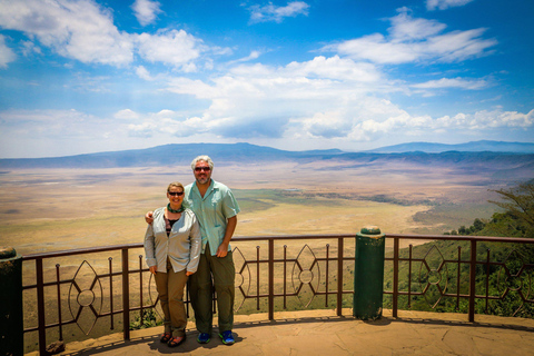 Ngorongoro krater; Safari vanuit Zanzibar inclusief vluchtenNgorongoro Krater; 2 Dagen Lodge Safari met vluchten