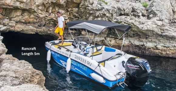 Von Rovinj aus: Speedboat Tour zu den Meereshöhlen und der Insel Sandy Levan