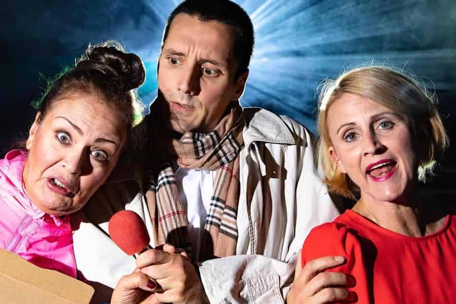 Berlin: Kabarett Theater Zu Risiken fragen Sie Ihre Nebenwirkungen. Foto: GetYourGuide