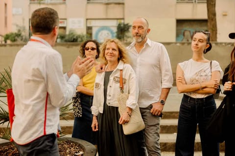 Madrid: Malasaña Tapas & Wine Walking Tour with Time Out