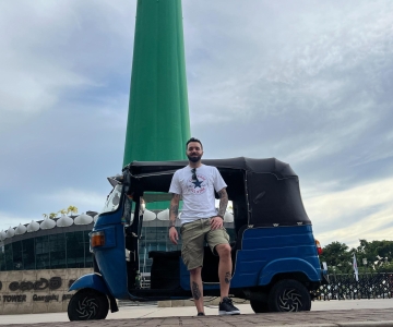 Colombo: City Sightseeing Tour by Tuk-Tuk with Pickup