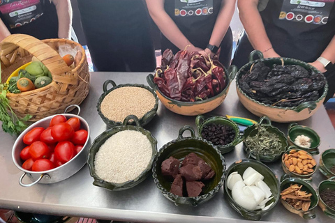 15 moles in Oaxaca: a taste of flavor and culture