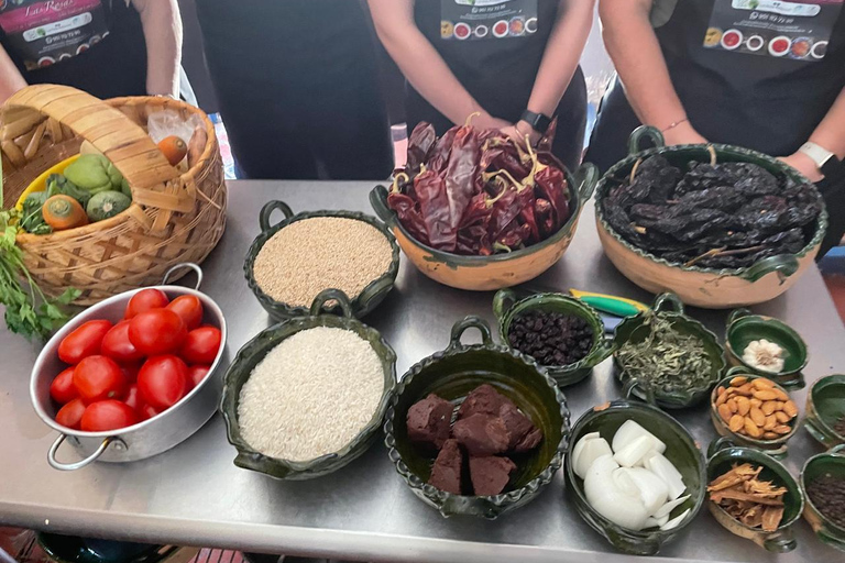 15 moles in Oaxaca: a taste of flavor and culture