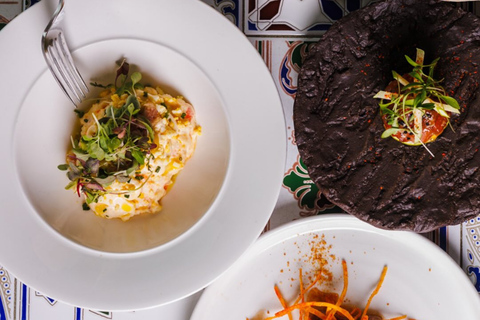 من مالقة: منتجع هيغيرون الصحي وتناول الطعام الفاخر - سيارة تيسلا X الفاخرة