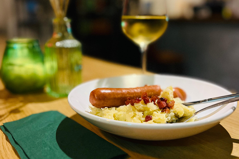 The Hague: Winter Canal Cruise with traditional dinner